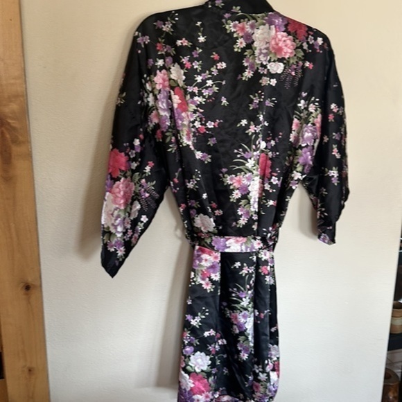 Floral robe s/medium - Picture 4 of 4